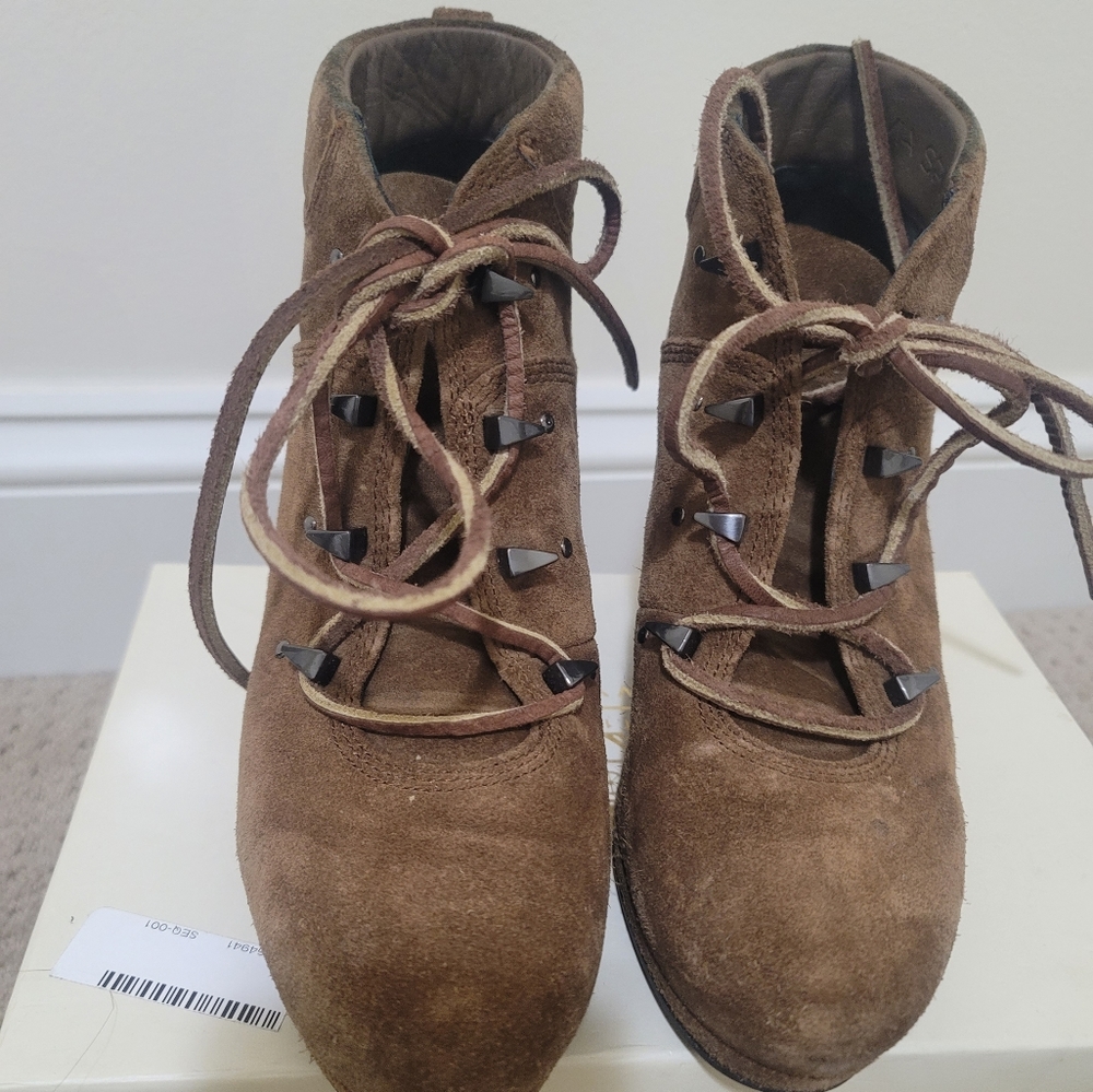 Ankle wedges boots via spiga brown